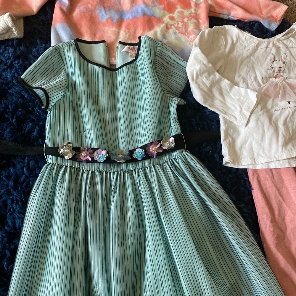 Seasonal clothes for 4 & 5T girls